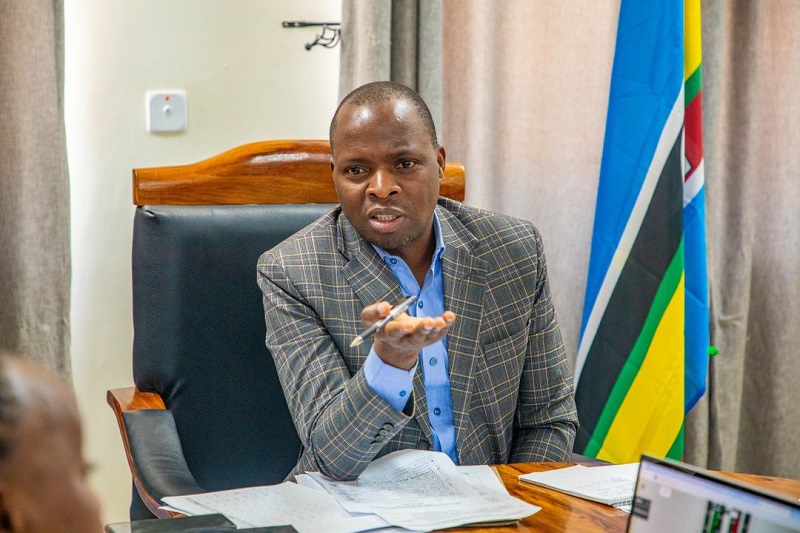 𝐇𝐚𝐩𝐩𝐲 𝐀𝐟𝐫𝐢𝐜𝐚 𝐘𝐨𝐮𝐭𝐡 𝐃𝐚𝐲